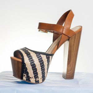 JESSICA SIMPSON Tan & Black Block Platform Heels Size 7.5 Women US